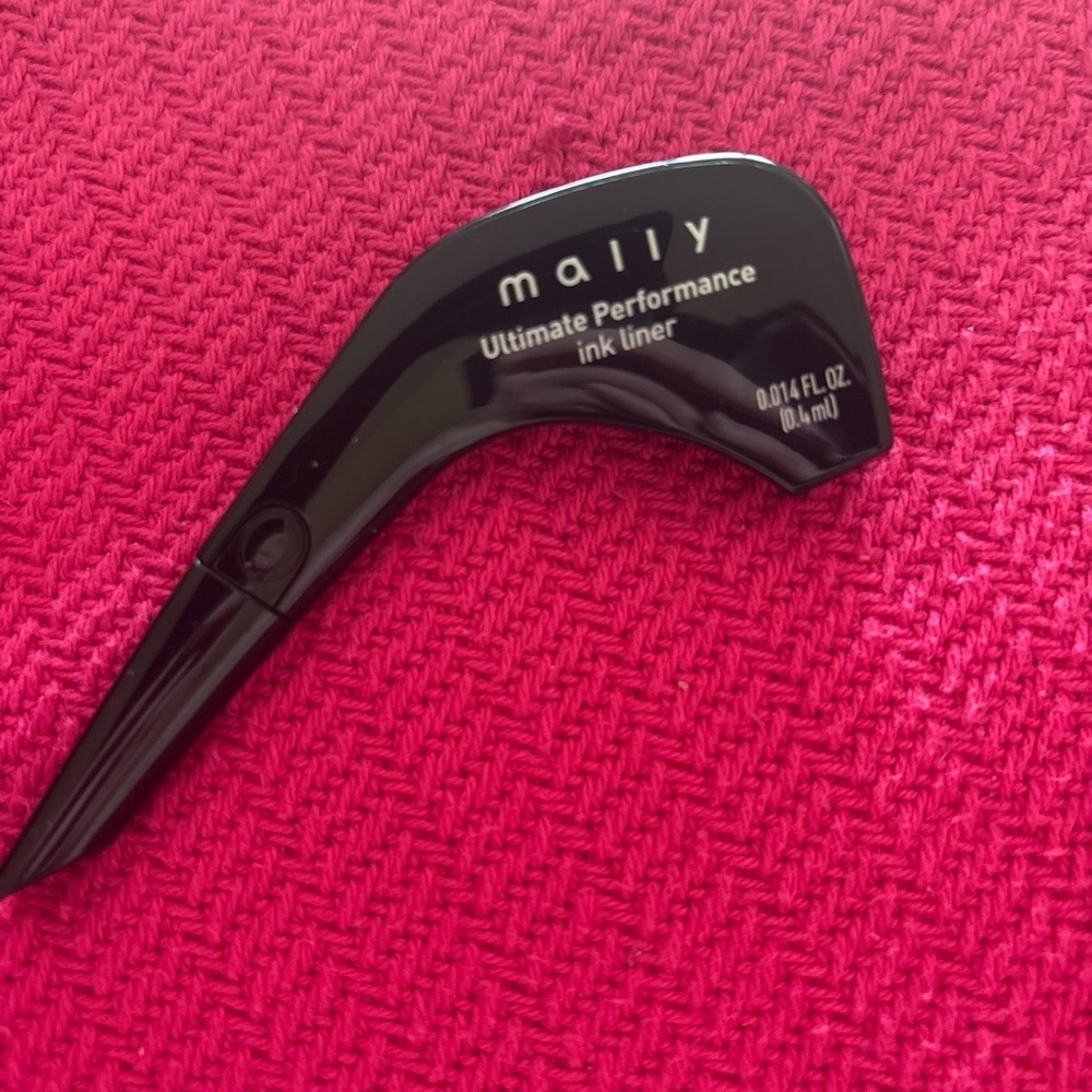 NWOB Mally Ultimate Performance Ink Liner Black Liquid Eyeliner 0.014 oz